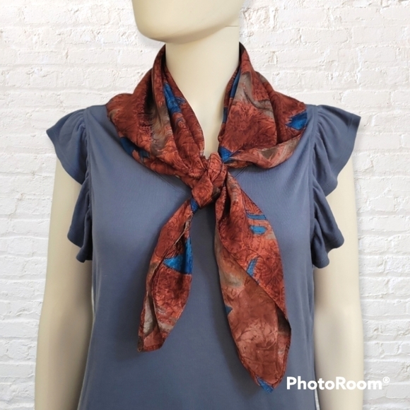 3/$30 VTG ACCENTS BY FLORENCE 1970s Satin Oxblood Abstract Scarf - Picture 1 of 6